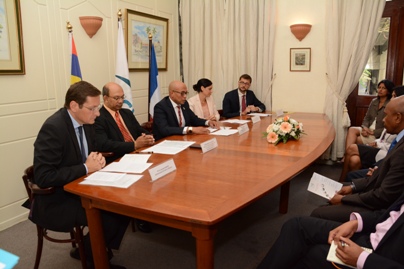 Programme de Renforcement des Capacités Commerciales dans l’océan Indien (PRCC) : Signature d’un protocole d’accord entre l’AFD et l’UCCIOI