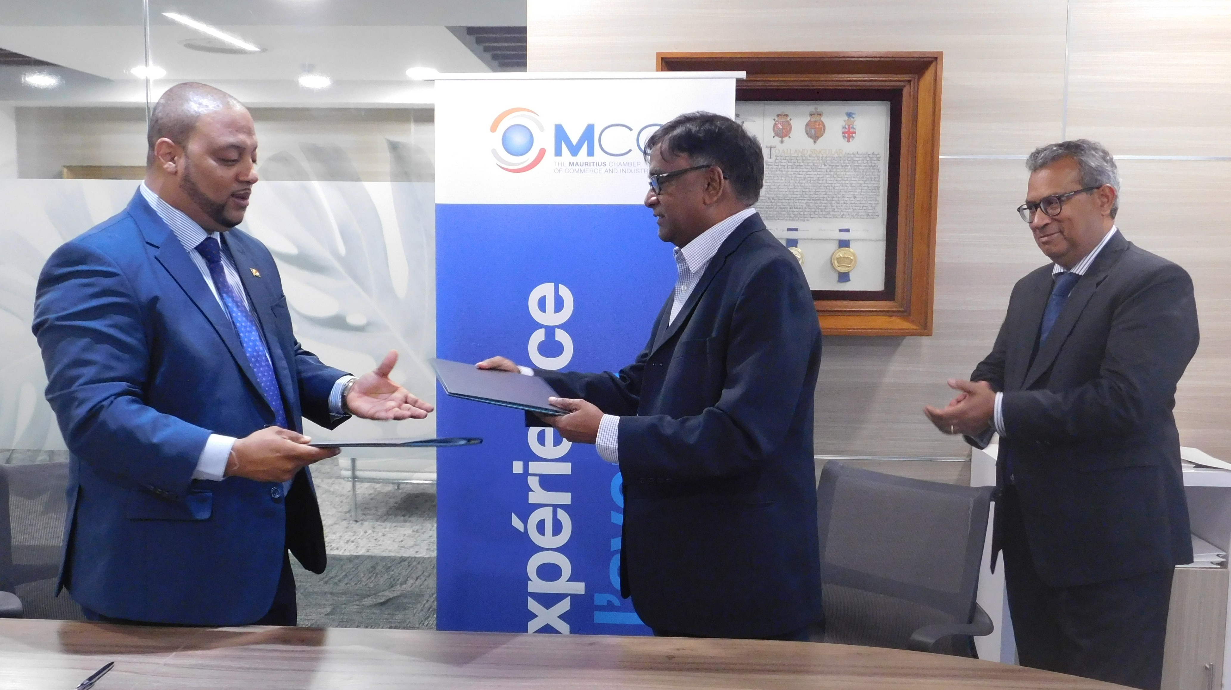 Signing of Resolution between The Mauritius Chamber of Commerce and Industry and the Seychelles Chamber of Commerce and Industry