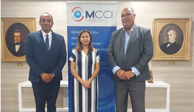 Johnson Roussety Collaboration : Chief Commissioner of Rodrigues Meets the MCCI ...
